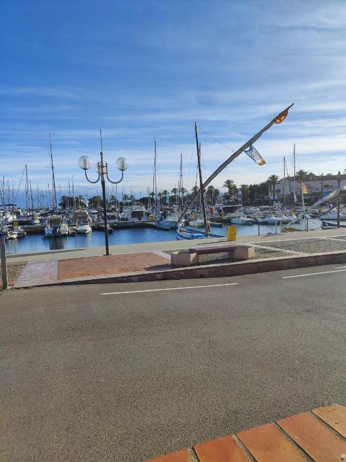 Studio Climatise 50 M.Du Port Saint-Cyprien  Exterior foto