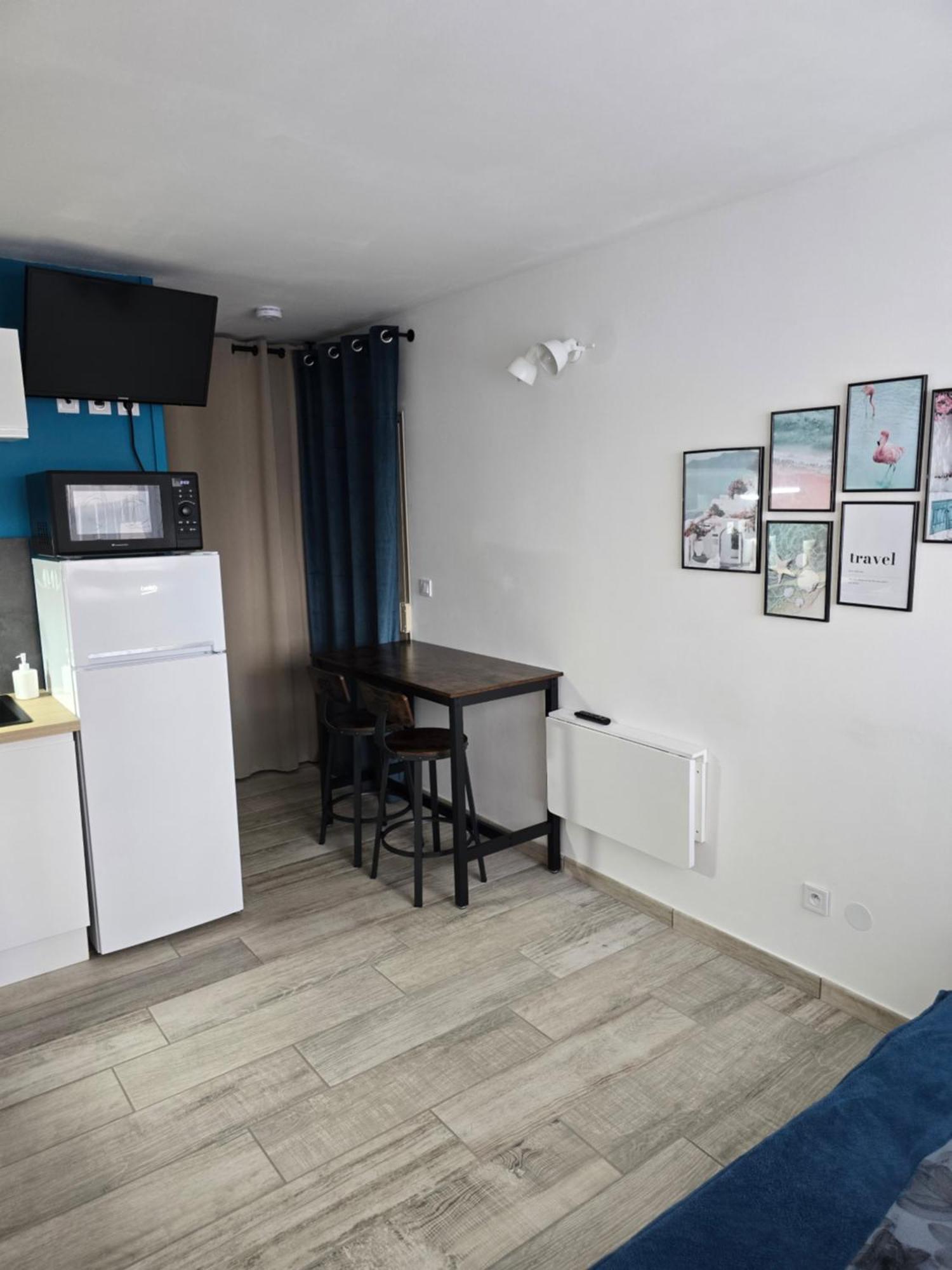 Studio Climatise 50 M.Du Port Saint-Cyprien  Exterior foto